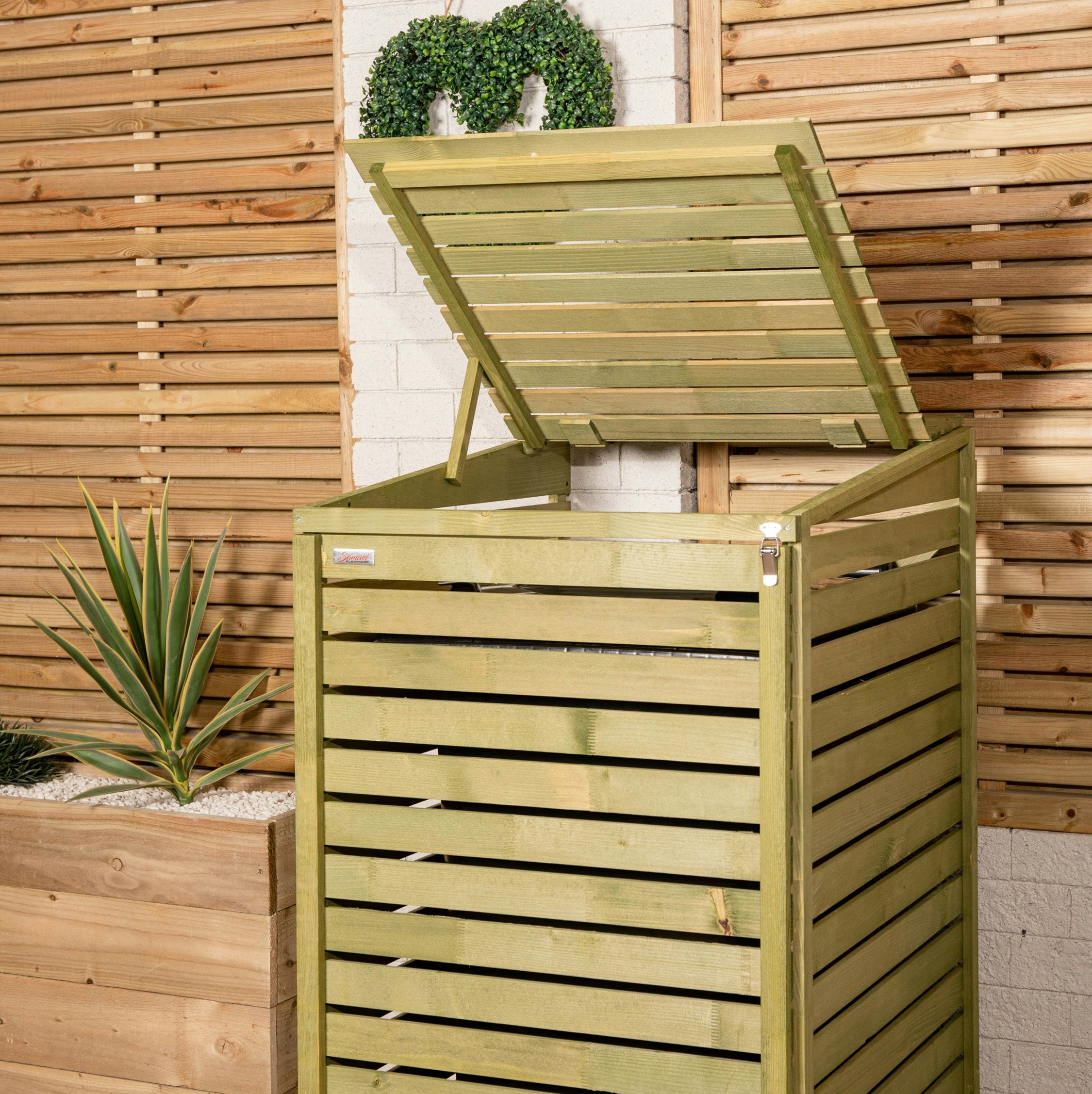 Outdoor Wooden Trash Bin Storage 68×120 cm – Fits 1 Wheelie Bin up to 240 L